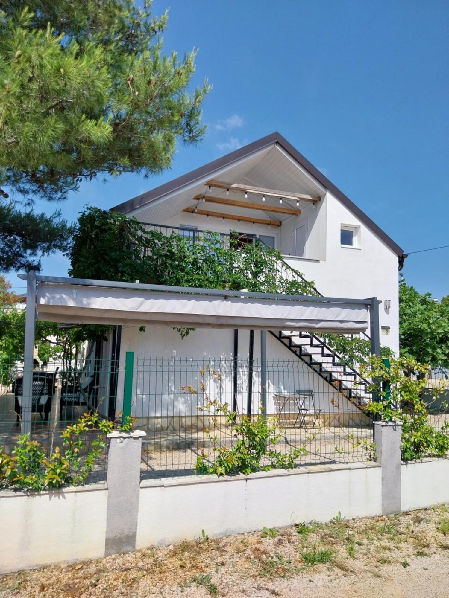 Apartments Filip & Nina Vir Exterior photo